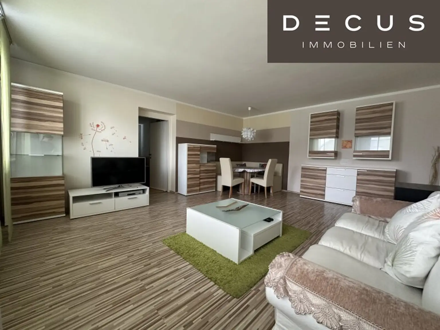 | GEMÜTLICHE FAMILIENWOHNUNG | 3 ZIMMER