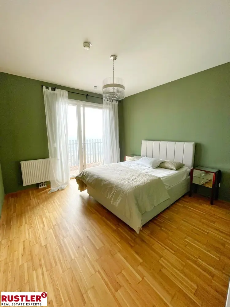 Atemberaubend -> Möblierte 4-Zimmer Wohnung mit traumhaftem Ausblick