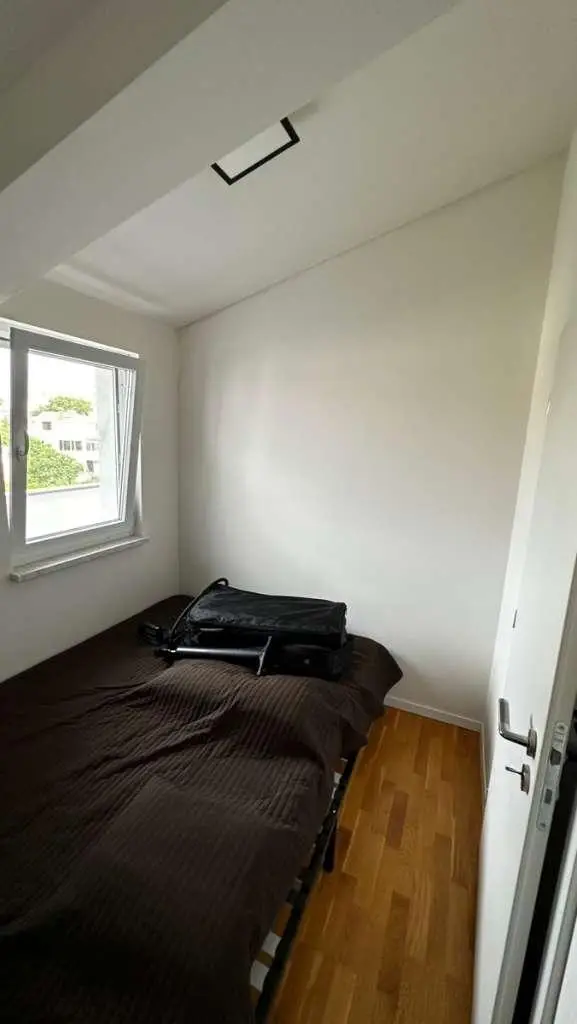 Neubau-Ferienwohnung mit Dachterrasse und Blick zum Meer