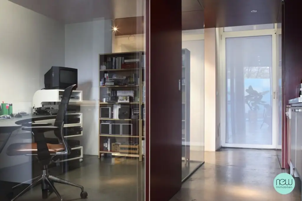 SEHR ATTRAKTIVES ATELIER  / BÜRO-LOFT