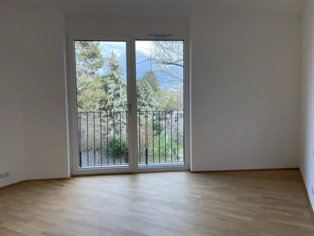 Exklusive 2-Zimmer Wohnung mit lichtdurchflutetem Wohnzimmer in absoluter Ruhelage - jetzt Anfragen!
