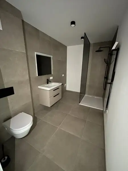 Superkompakte Terrassenwohnung - 1. Monat MIETFREI | Erstbezug | Grünblick