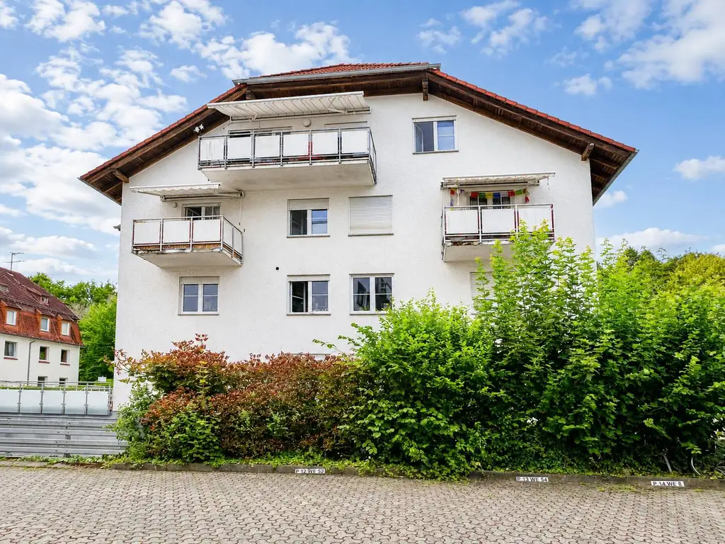 Modern und mittendrin - mit Aufzug und Tiefgarage!