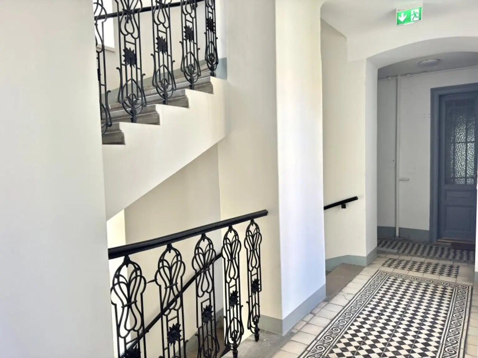 Helle Altbauwohnung mit Charme - Hochwertig sanierte 2-Zimmer-Wohnung im 3. Bezirk