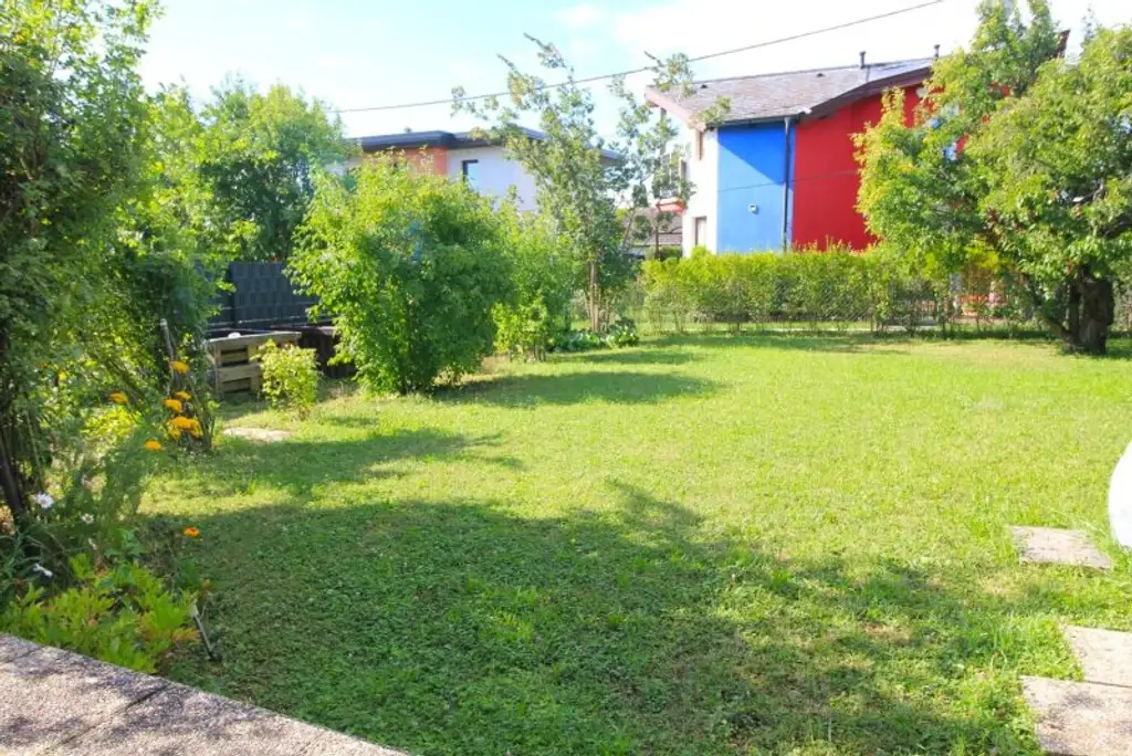 Sonniges Grundstück in absoluter Ruhelage mit Kleingartenhaus-Widmung