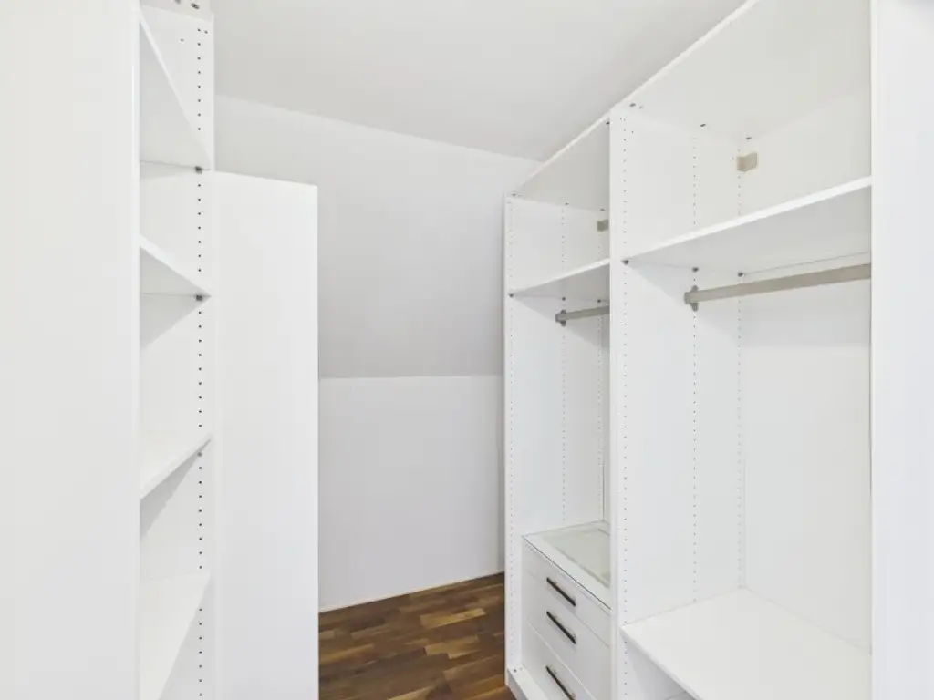 Dachgeschosswohnung in 1220 Wien: 4 Zimmer, 2 Terrassen– Ihr neues Zuhause! Ab 1.451,-- € Kreditrate/Monat!