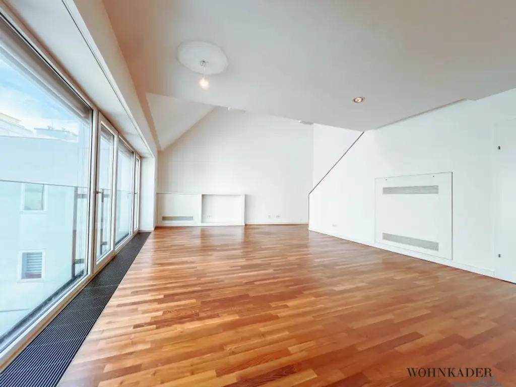 Exklusive 130 m² Dachgeschosswohnung mit Terrasse, Dachterrasse und atemberaubendem Blick auf den Stephansdom