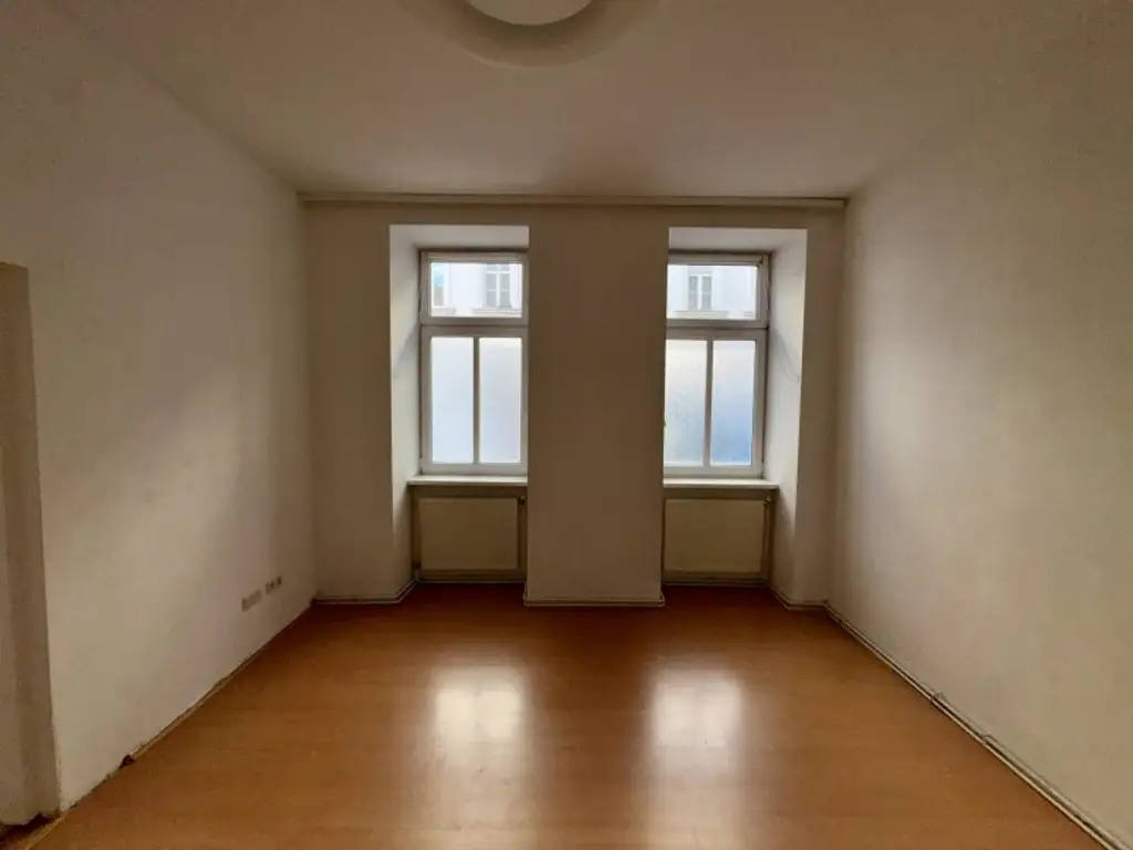 Renovierungsbedürftige Wohnung in Top-Lage des 12. Bezirks – Ideal für Individualisten!