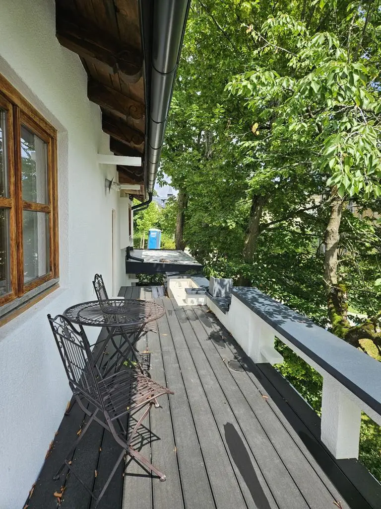 Künstlerhaus in Seenähe – Wohnen mit Geschichte und Seele