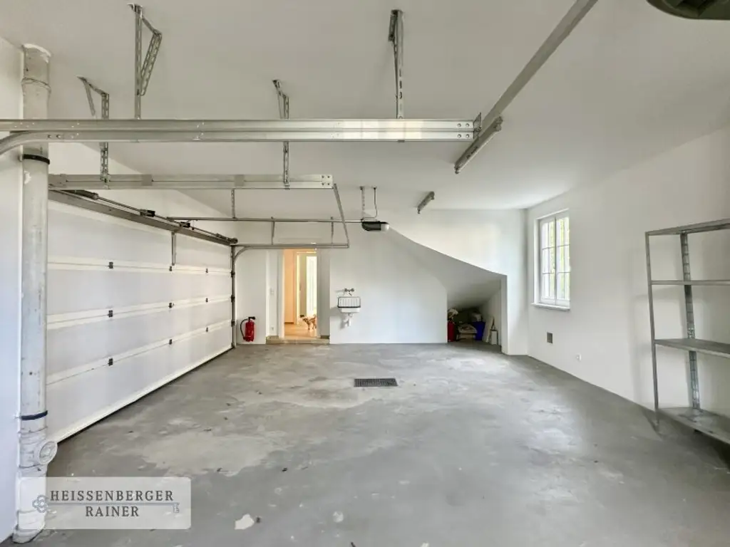 WOHNEN AM SEE /// REPRÄSENTATIV UND GROSSZÜGIG /// ELEGANTE SEEVILLA MIT ZWEI SEPARATEN EINHEITEN