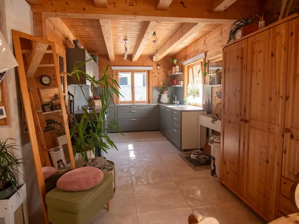Schönes Holzhaus in absolut ruhiger Waldrandlage