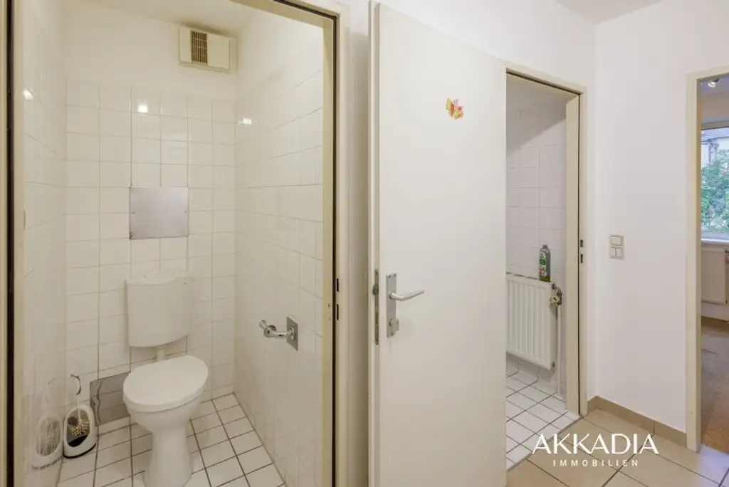 Ruhige 2-Zimmer-Wohnung mit Gartenblick und Garagenplatz