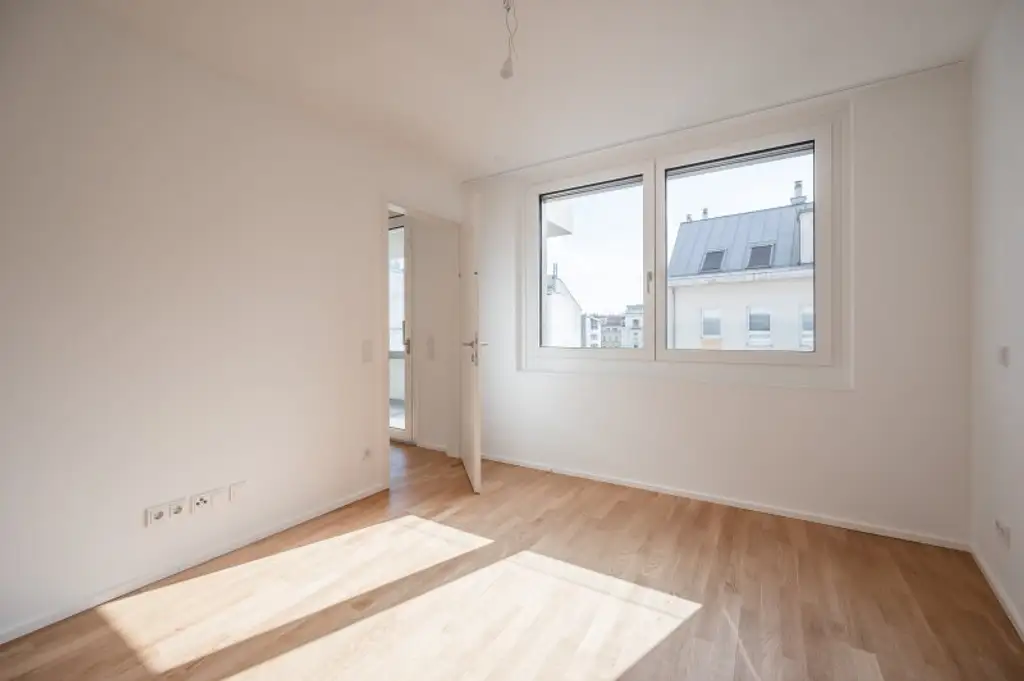 ++MOLLARD 50++ Stylish 3-room Apartment in Prime City Location (1/25)