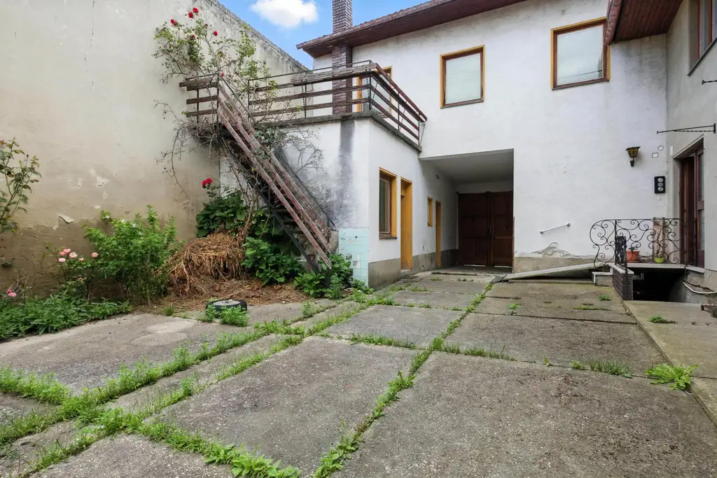 CHARMANTES LANDHAUS MIT STADL IN GOGGENDORF!