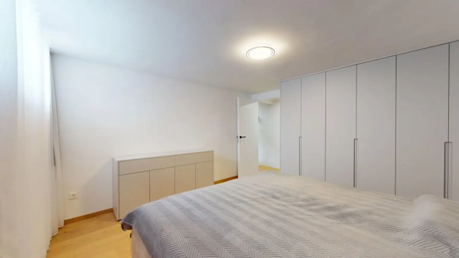 Exklusive Doppelhaushälften mit Traum-Ausblick auf die Burg Liechtenstein – schlüsselfertig mit Terrasse, Garten & Balkon! 4–5 Zimmer für höchste Wohnansprüche!