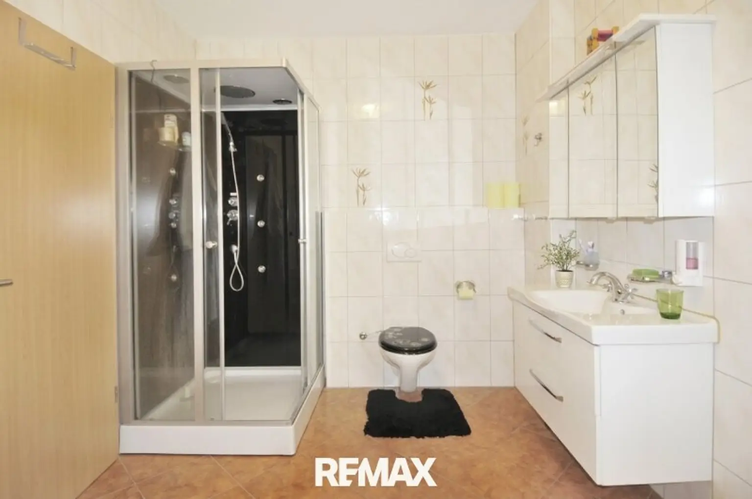 Badezimmer TOP 1