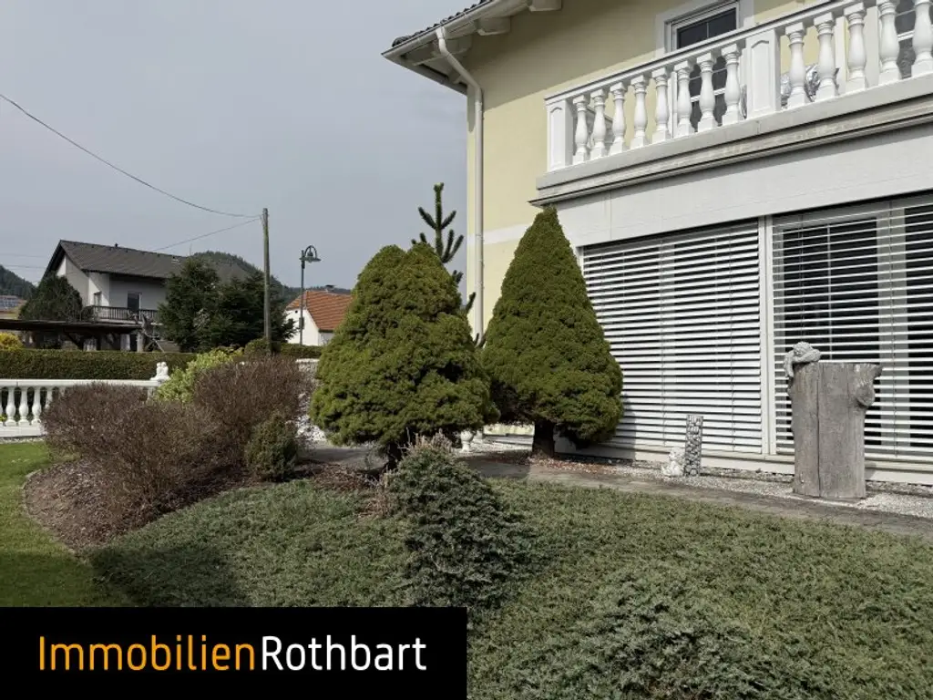 Wohnhaus mit Doppelgarage in bester Lage von St. Lorenzen!