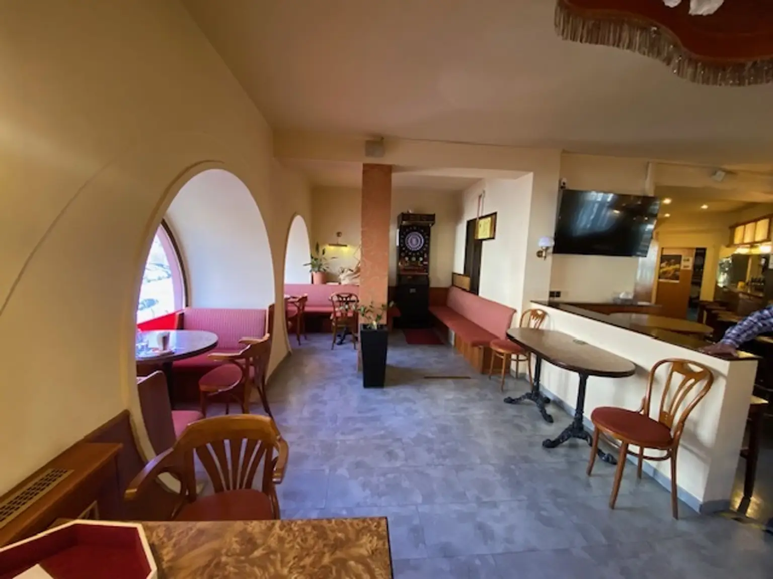 Attraktives Gastronomieobjekt in Wien: 143m² mit Garten & Terrasse! Miete: 1.938,88 €