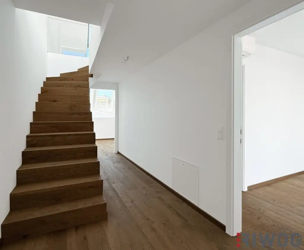 3-Zimmer Dachgeschoss-Maisonette Wohnung mit Balkon und südseitiger Innenhofterrasse | Schönbrunn-/Glorietteblick | Fernwärme | ERSTBEZUG