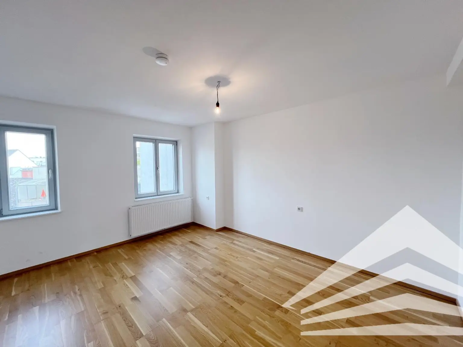 Sensationelle Maisonette-Innenstadtwohnung nahe dem Volksgarten und Musiktheater!