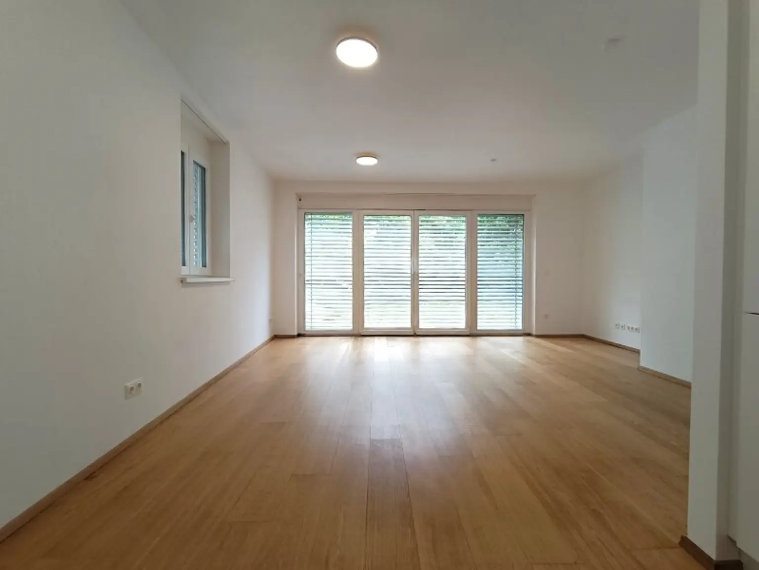 Wohn(t)raum im Grünen! Großzügige Neubau-Wohnung mit Garten inkl. PKW-Stellplatz im 19. Bezirk! Wohnküche! 2 Zimmer! Terrasse! Fußbodenheizung!