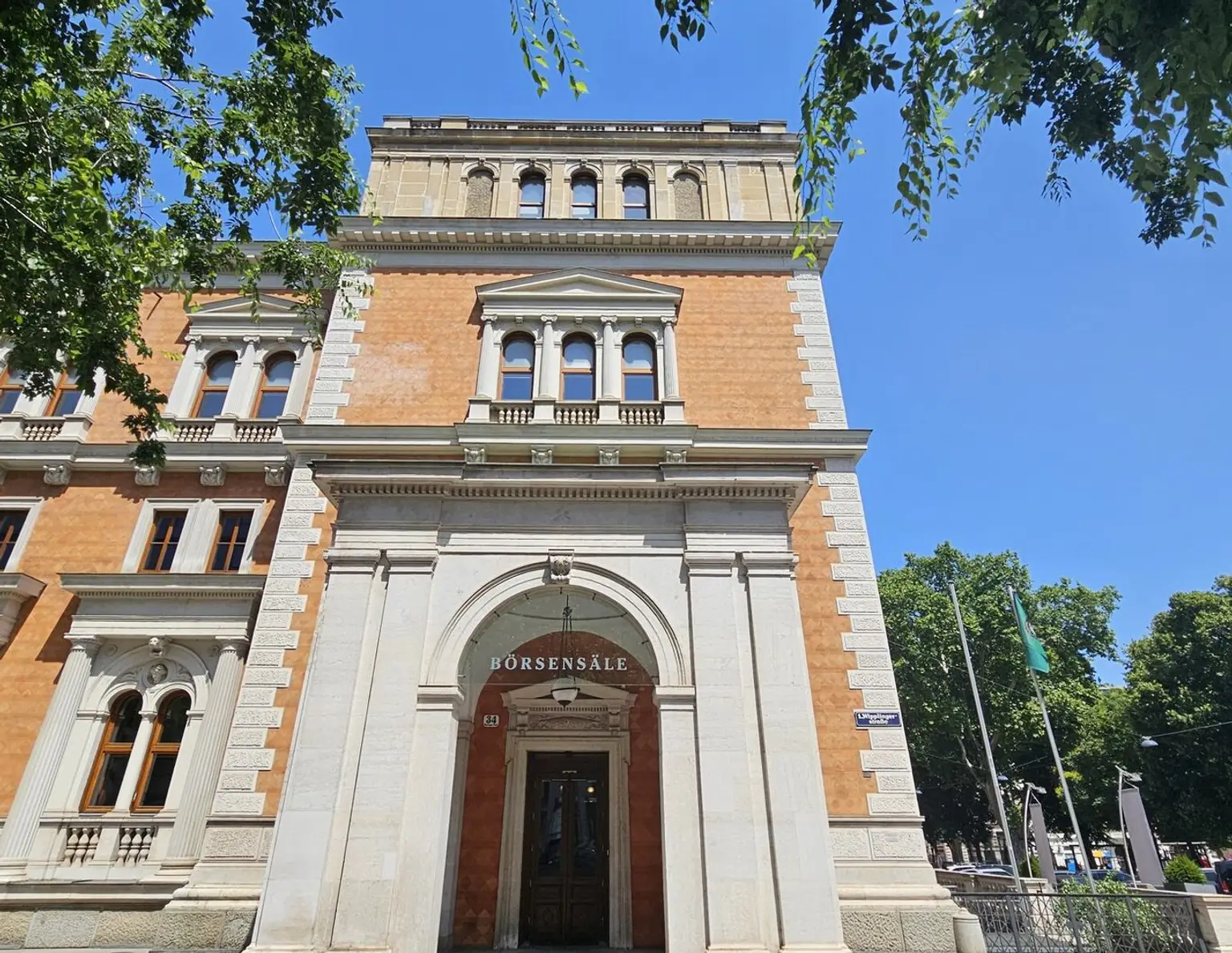 Büro im prachtvollen Börsegebäude zu mieten - 1010 Wien