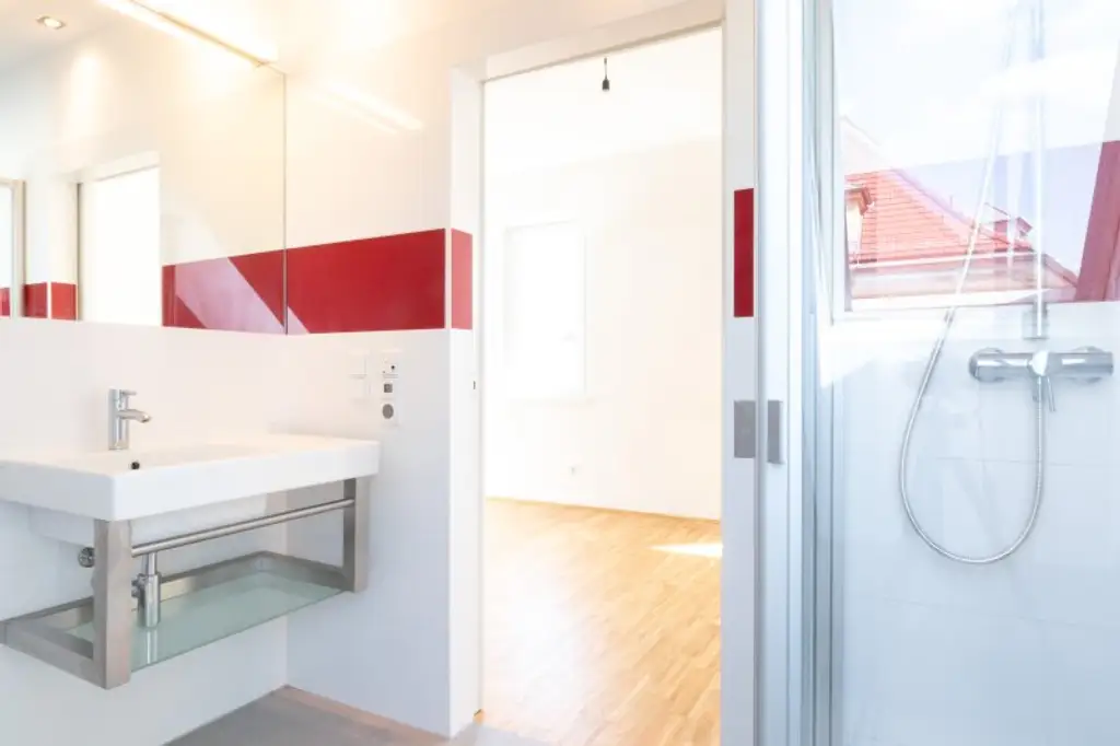 Charmante 2-Zimmer Dachgeschosswohnung bei Wilhelminenbergstraße - ab Dezember!