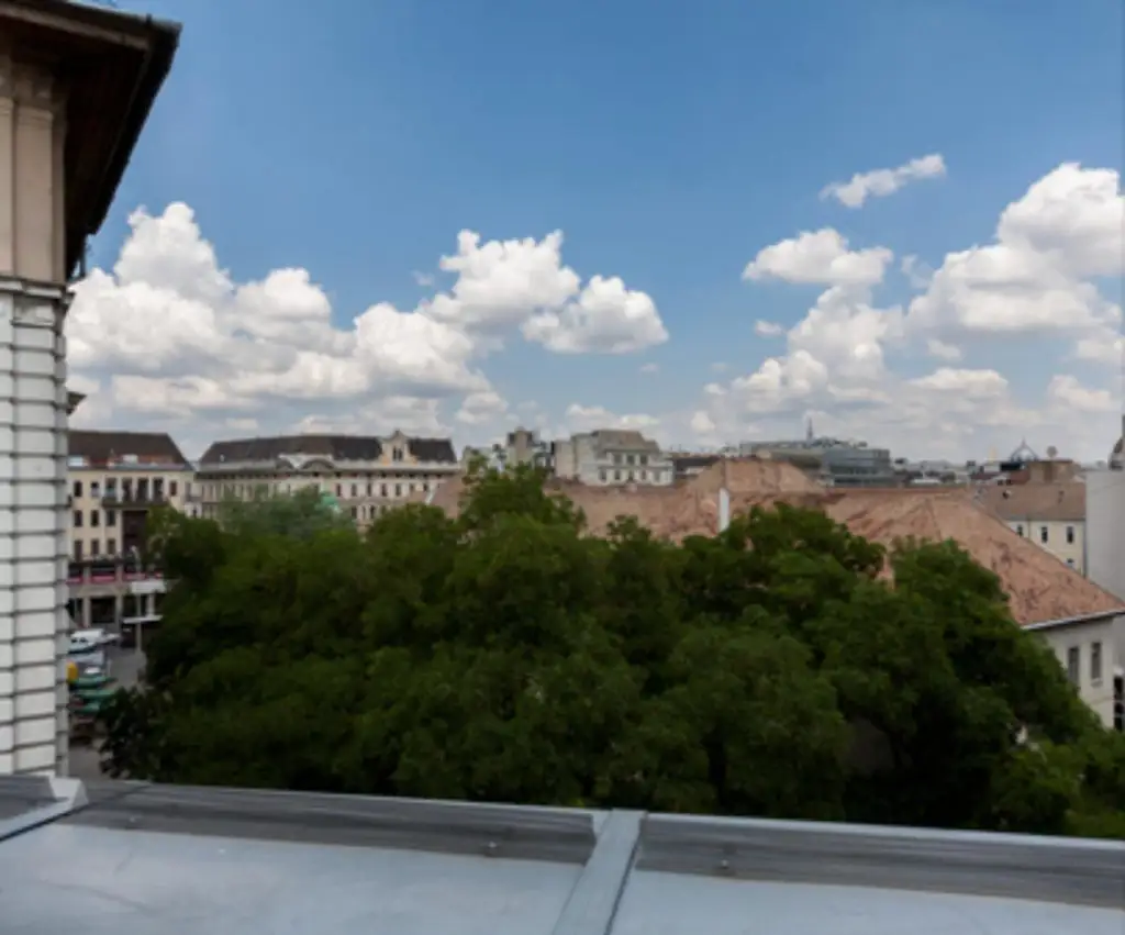 Boutique Hotel (13 neue Apartments) im Herzen des 8. Bezirks von Budapest zum Verkauf