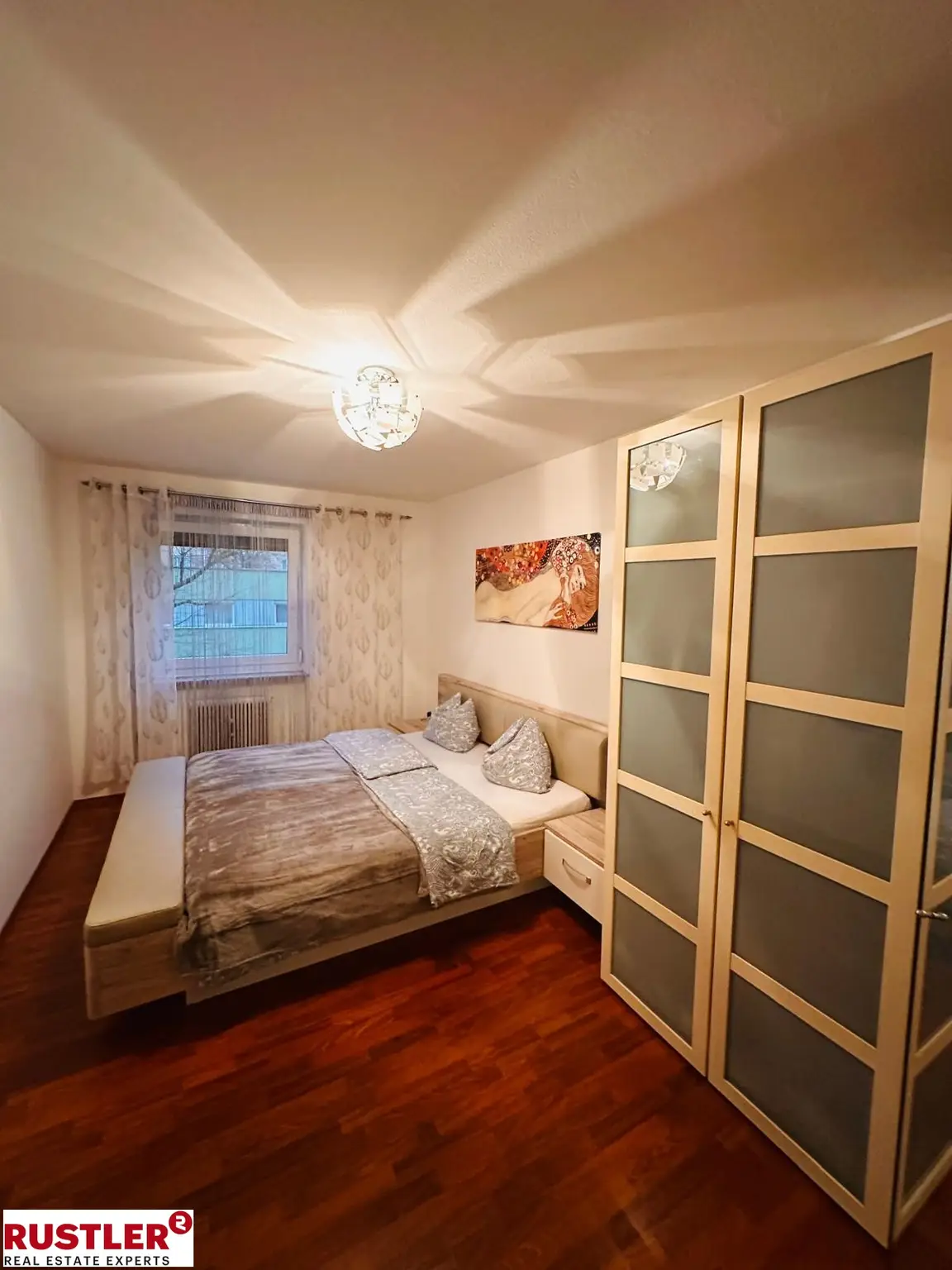 Freundliche 2-Zimmer-Wohnung mit Balkon 
ARNSDORFGASSE