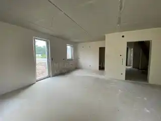 Weitläufiges Wohn- und Esszimmer