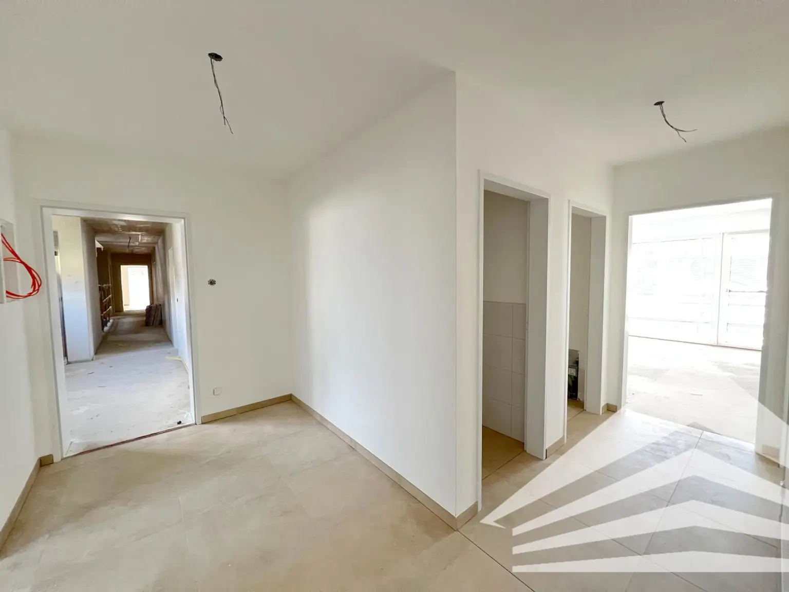 Hochwertig ausgestattete 3-Zimmer Wohnung mit großem Balkon in Puchenau!