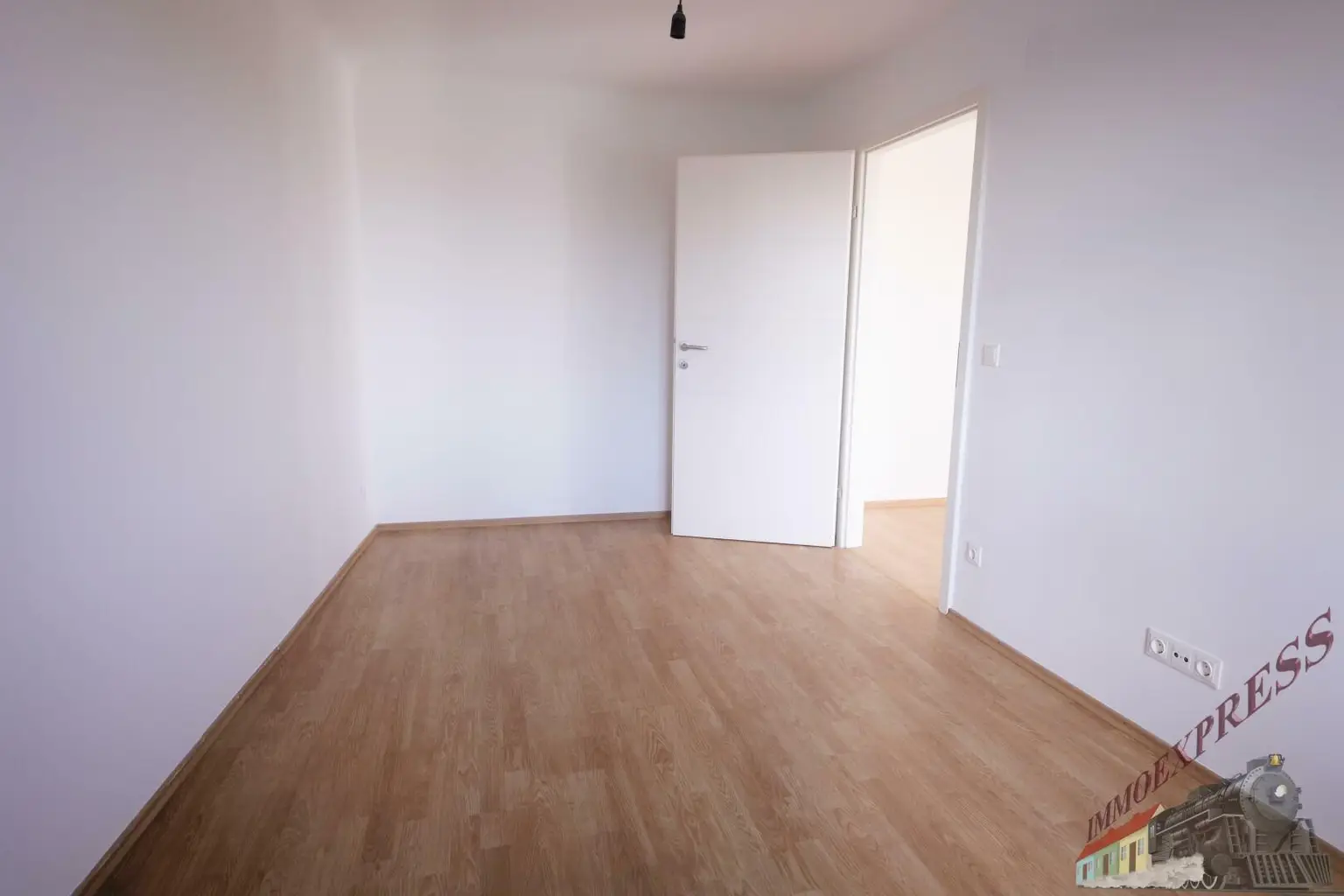 2 Zimmerwohnung im Zentrum Schwechats zu vermieten  - Grünruhelage
