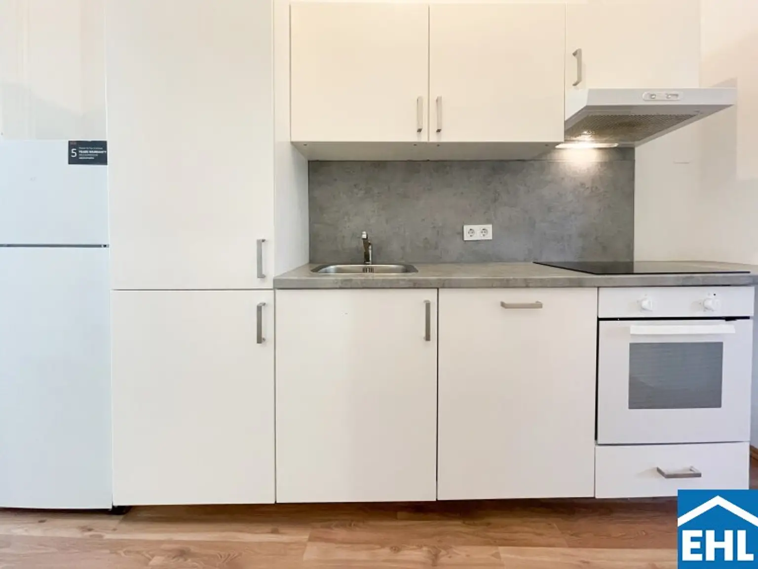 Gemütliche 3-Zimmer-Altbauwohnung mit separater Küche in U-Bahn-Nähe