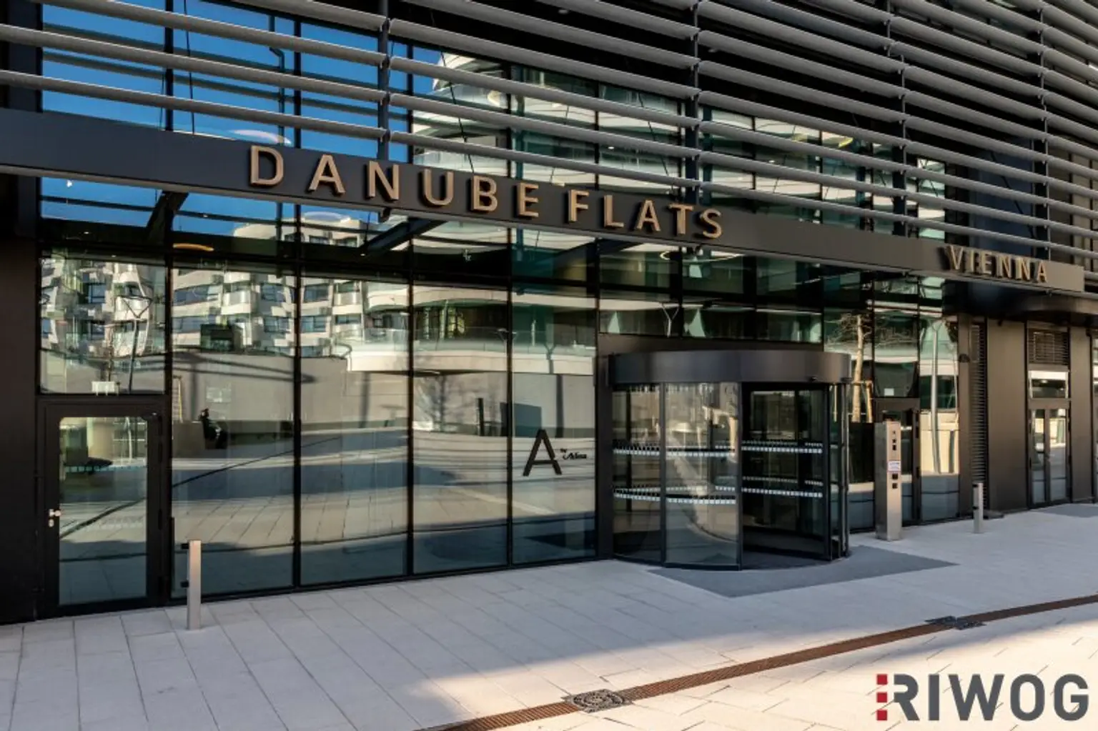 ATEMBERAUBENDER FERNBLICK RICHTUNG KAHLENBERG | Danube Flats | 25. Stock | Erstbezug | Erwerb als Anleger oder Eigennutzer möglich