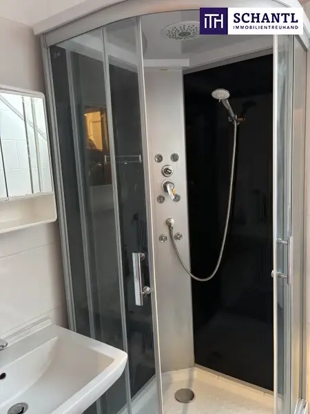 ++PERFEKTE FAMILIEN- oder STUDENTEN- MAISONETTENWOHNUNG zum WOHLFÜHLEN mit 2 BALKONE** 3 SZ, BÜRO, WOHNKÜCHE++ CARPORT++ca. 123 m² WOHNFLÄCHE++