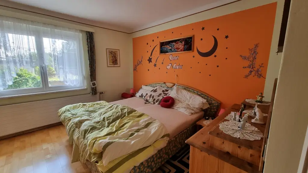 Gepflegtes Einfamilienhaus mit Pool und Garten in St. Georgen