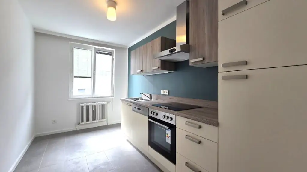 * WG geeignet * perfekte Starter / Paarwohnung * 2 Zimmer * saniert *