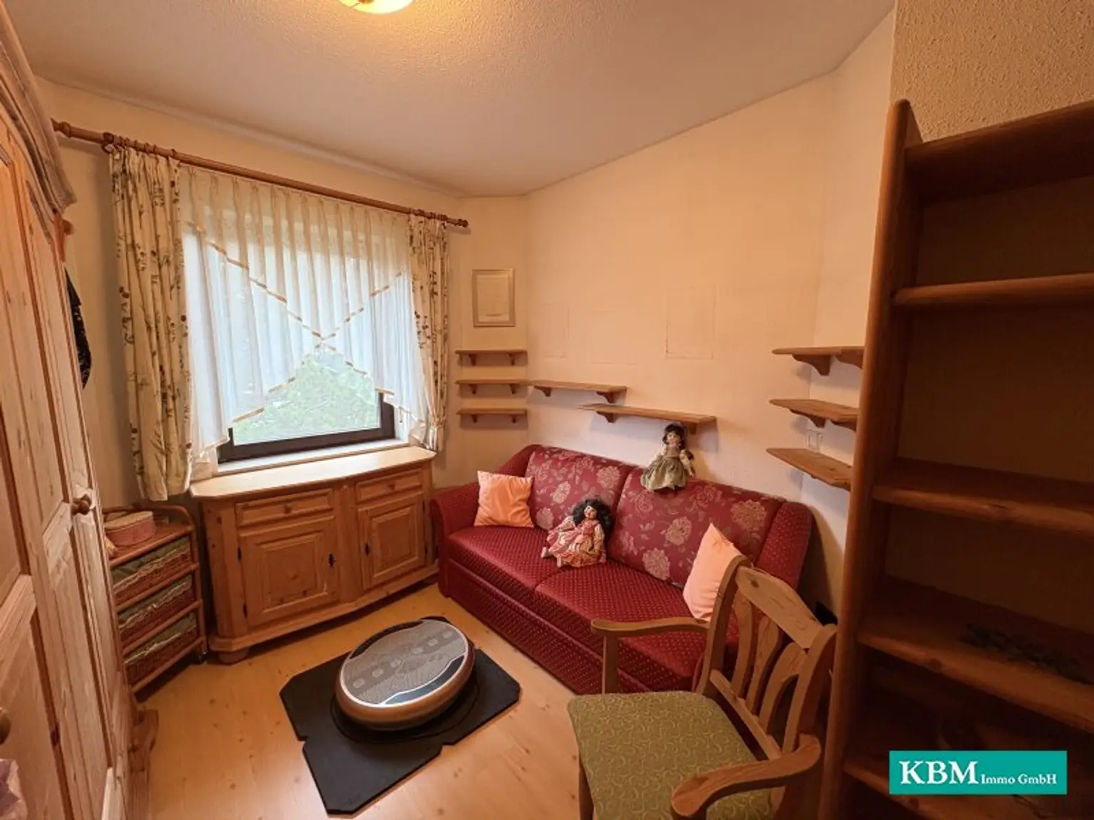 Gepflegtes Haus mit Terrasse in ruhiger Siedlungslage