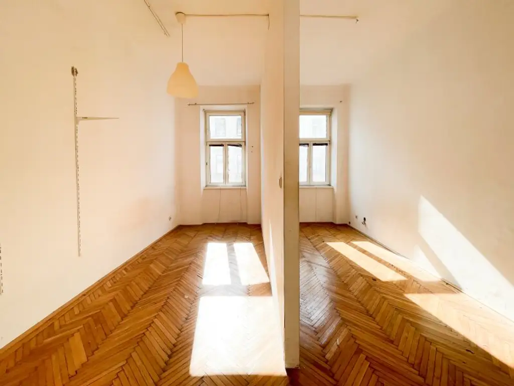 NÄHE AUGARTEN: 2,5-Zimmer-Altbauwohnung mit großem Gestaltungspotenzial beim Wallensteinplatz