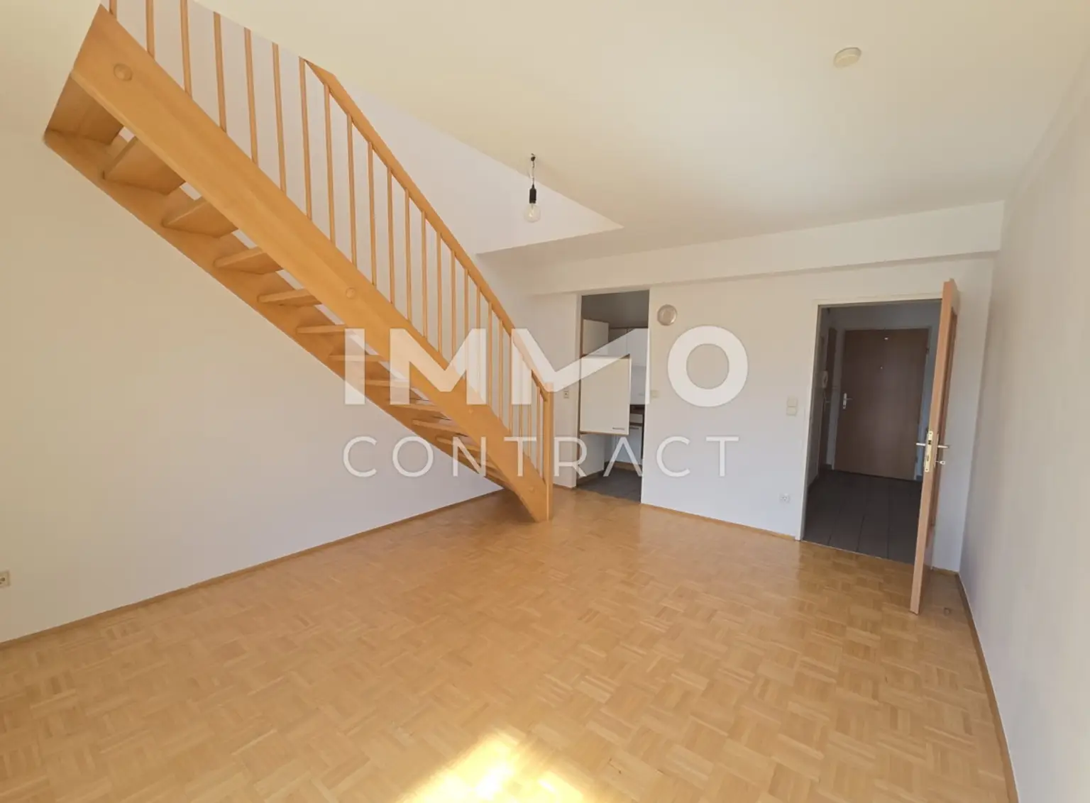 Freundliche 2 Zimmer-MAISONETTE-Wohnung mit Balkon in Innenhoflage - Fischergasse 23 - Top 18
