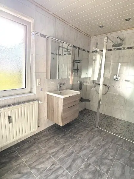 SONNIGES 4-ZIMMER-NEUBAU-EIGENTUM MIT LOGGIA