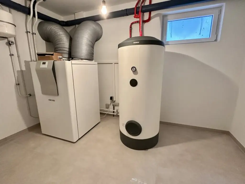 Großzügige Doppelhaushälfte - 5 Zimmer - 2 Bäder - Alte Donau - U1 - U2 - Provisionsfrei für den Käufer!