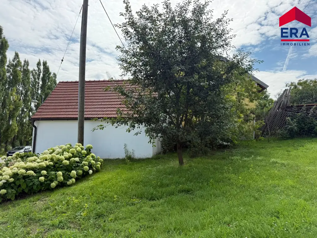 Presshaus mit renoviertem Weinkeller in 2130 Siebenhirten