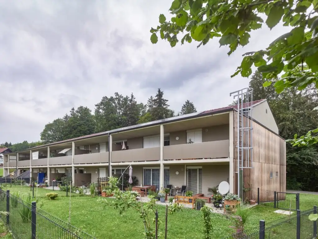 Neuwertige 4-Zimmer-DG-Wohnung in Lannach mit großem Balkon und Blick ins Grüne