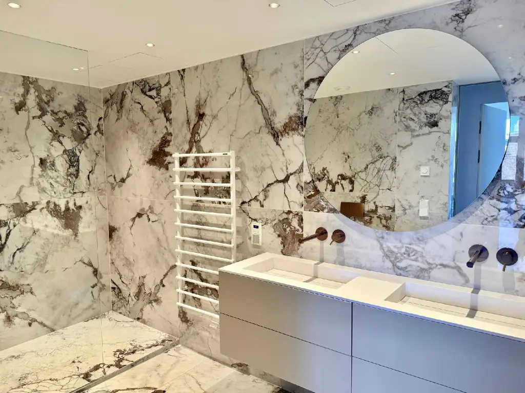 Stilvoll Wohnen mit Terrassen in luftigen Höhen: Prestige-Lage Ringstraße