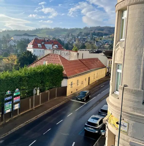 Repräsentatives Altbaubüro mit 2 Balkonen und Blick auf das Stift Klosterneuburg