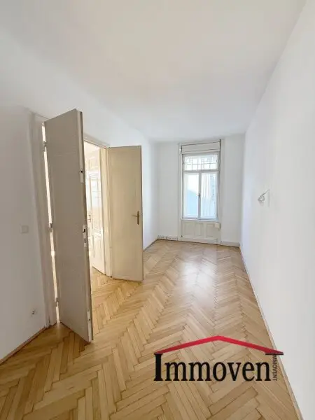 EXKLUSIVE LAGE:  Altbaubüro in der Weihburggasse!