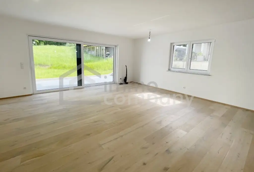 Anlage oder Eigenheim - Grüne Idylle in Wellenbadnähe!