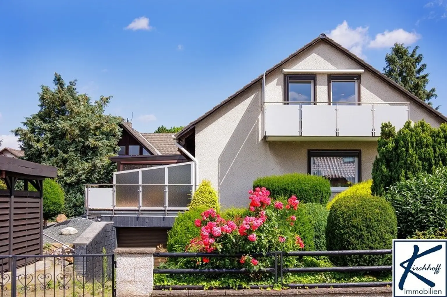 VERKAUFT: Oma und Opa wollen mit? Einfamilienhaus mit Einlieger- und Souterrainwohnung sucht neue Eigentümer