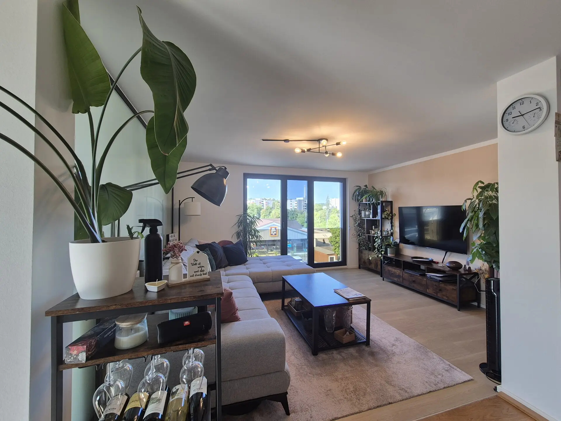 Wohnzimmer Ansicht 2